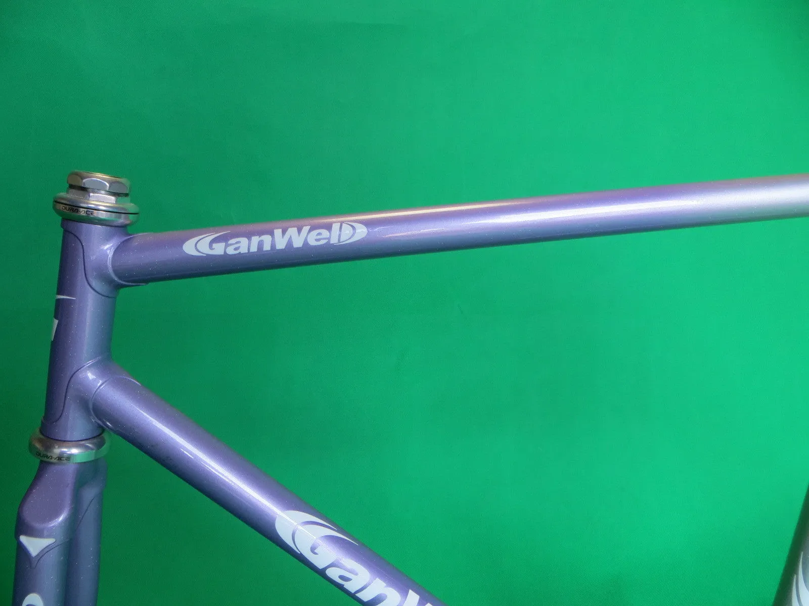 GANWELL PRO // silver light purple fade with rainbow flake // 53.5cm