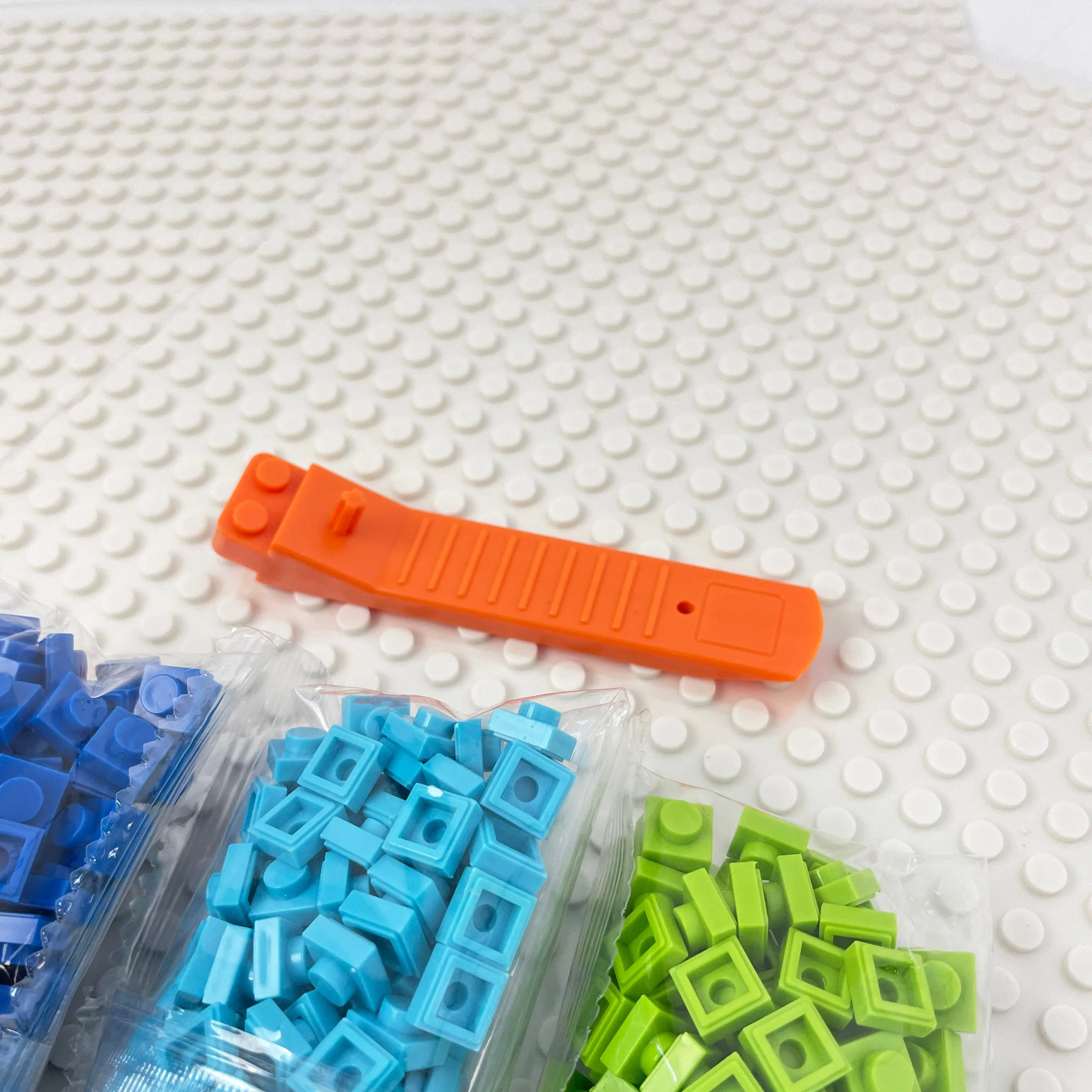 Mosaic Brick Art - Starter Kit - 13 colours   2 32x32 Base Plates